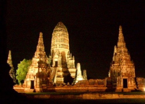 ライトアップアユタヤ